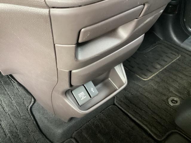 フリード Ｇ・ホンダセンシング　純正ナビ　フルセグ　７人乗り　Ｆセグ　追突被害軽減ブレーキ　ｉストップ　Ｗエアバッグ　パワーウィンドウ　アクティブクルーズコントロール　スマートキ　カラーバックモニター　ＶＳＡ　エアコン　キーレス（44枚目）