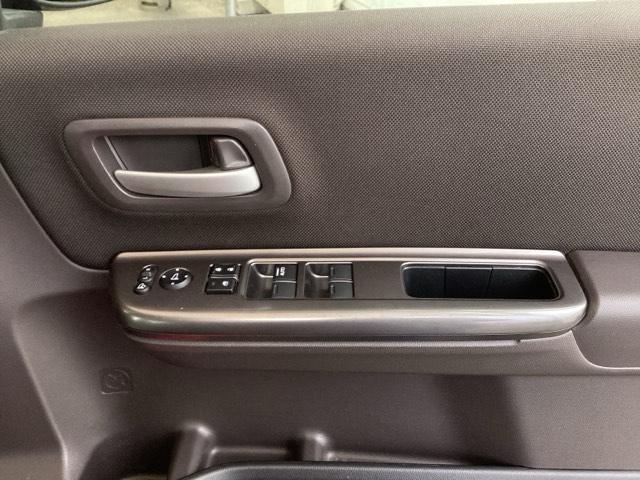 フリード Ｇ・ホンダセンシング　純正ナビ　フルセグ　７人乗り　Ｆセグ　追突被害軽減ブレーキ　ｉストップ　Ｗエアバッグ　パワーウィンドウ　アクティブクルーズコントロール　スマートキ　カラーバックモニター　ＶＳＡ　エアコン　キーレス（51枚目）