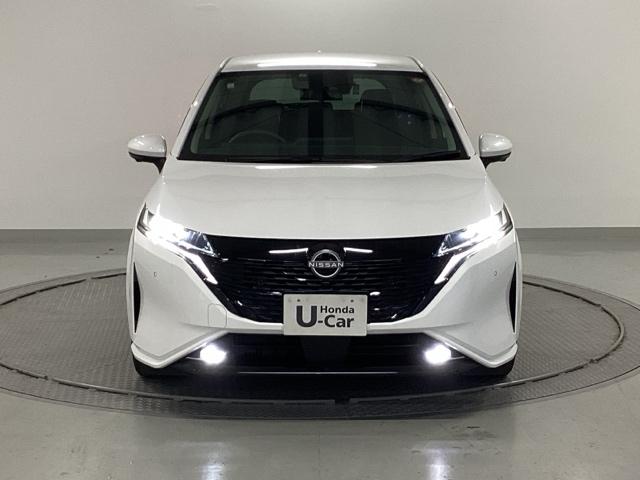 オーラ Ｇ　純正メモリーナビ　全周囲カメラ　ＥＴＣ　前席シートヒーター　フロントカメラ　ＵＳＢ　自動（被害軽減）ブレーキ　クルコン　ＬＥＤ　横滑り防止　サイドカメラ　カーテンエアバッグ　イモビライザー　ナビＴＶ（6枚目）