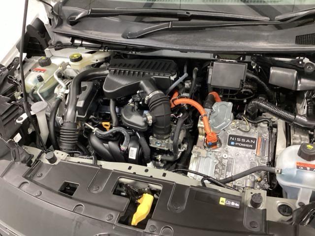 オーラ Ｇ　純正メモリーナビ　全周囲カメラ　ＥＴＣ　前席シートヒーター　フロントカメラ　ＵＳＢ　自動（被害軽減）ブレーキ　クルコン　ＬＥＤ　横滑り防止　サイドカメラ　カーテンエアバッグ　イモビライザー　ナビＴＶ（20枚目）