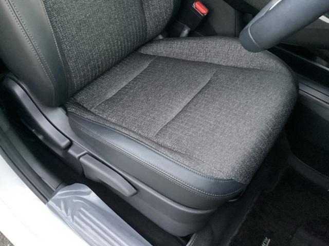 オーラ Ｇ　純正メモリーナビ　全周囲カメラ　ＥＴＣ　前席シートヒーター　フロントカメラ　ＵＳＢ　自動（被害軽減）ブレーキ　クルコン　ＬＥＤ　横滑り防止　サイドカメラ　カーテンエアバッグ　イモビライザー　ナビＴＶ（58枚目）