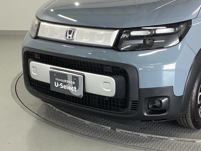 フリード ｅ：ＨＥＶクロスター　純正ナビ　フルセグ　５人乗り　ＥＴＣ装備　Ｓヒーター　衝突軽減ブレーキシステム　オートエアコン　バックモニター　ＬＥＤライト　パーキングセンサー　スマートキー　クルーズコントロール　キーレス　ＵＳＢ（27枚目）