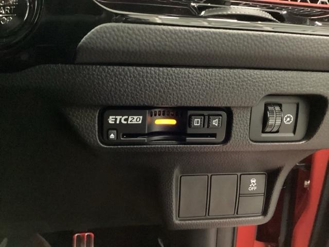 �d�s�b�t���Ă܂��B�d�s�b���g�p�\�ȓ��H�ʍs���̓L���b�V�����X�ŃX�}�[�g�ɑ��s�ł��܂��B�ăZ�b�g�A�b�v���Ĕ[�Ԓv���܂�