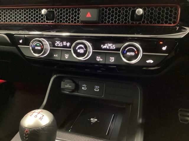 �t���I�[�g�G�A�R���͊�]�̉��x�ݒ�ŕ��̉��x�����ʂ����������ŔN�����K�ł��B