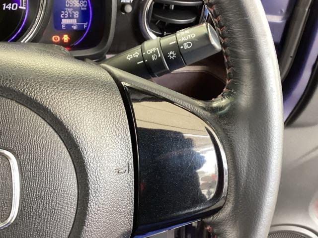 Ｎ－ＯＮＥ プレミアム・Ｌパッケージ　純正メモリーナビ　リアカメラ　本革ステア　セキュリティーアラーム　パワーウィンド　助手席エアバッグ　横滑防止　ＵＳＢポート　ワンセグテレビ　キーレスエントリー　パワーステアリング　整備記録簿　エアコン（42枚目）