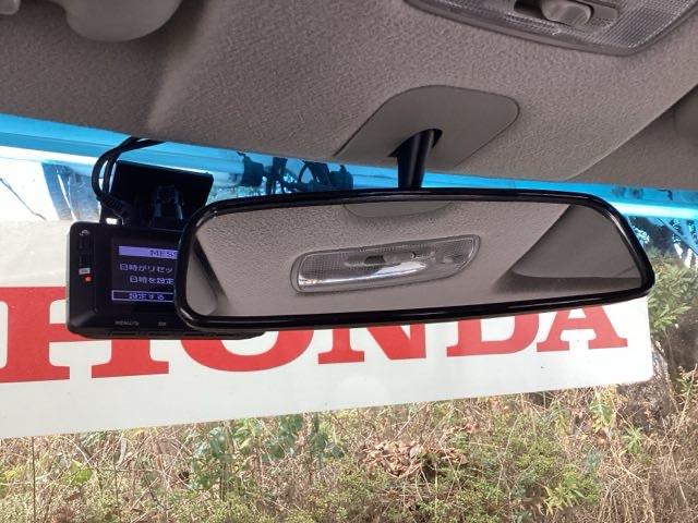 Ｎ－ＯＮＥ プレミアム・Ｌパッケージ　純正メモリーナビ　リアカメラ　本革ステア　セキュリティーアラーム　パワーウィンド　助手席エアバッグ　横滑防止　ＵＳＢポート　ワンセグテレビ　キーレスエントリー　パワーステアリング　整備記録簿　エアコン（47枚目）