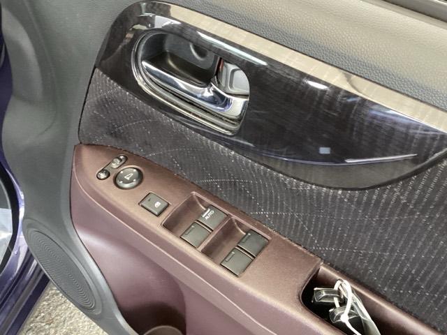 Ｎ－ＯＮＥ プレミアム・Ｌパッケージ　純正メモリーナビ　リアカメラ　本革ステア　セキュリティーアラーム　パワーウィンド　助手席エアバッグ　横滑防止　ＵＳＢポート　ワンセグテレビ　キーレスエントリー　パワーステアリング　整備記録簿　エアコン（49枚目）