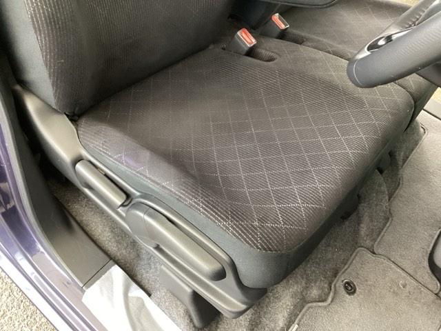 Ｎ－ＯＮＥ プレミアム・Ｌパッケージ　純正メモリーナビ　リアカメラ　本革ステア　セキュリティーアラーム　パワーウィンド　助手席エアバッグ　横滑防止　ＵＳＢポート　ワンセグテレビ　キーレスエントリー　パワーステアリング　整備記録簿　エアコン（55枚目）