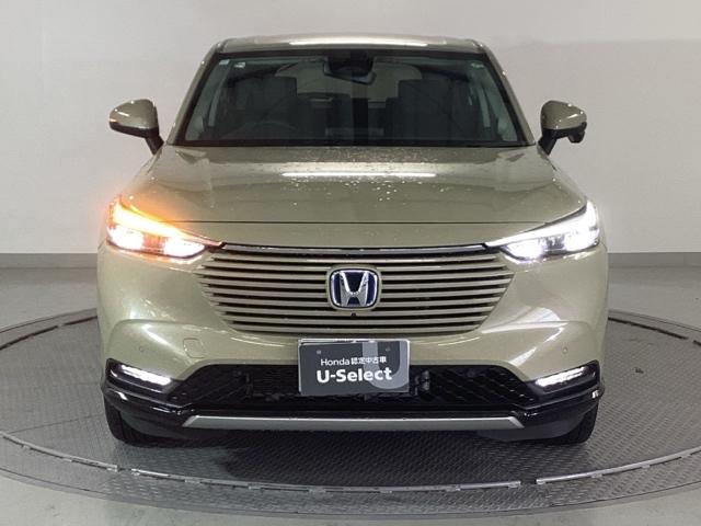 ヴェゼル ｅ：ＨＥＶＺ　純正ナビ　フルセグ　リアカメラ　地上デジタル　ＵＳＢ入力　ハンズフリーテールゲート　シートＨ　サイドエアＢ　サイドカメラ　パークセンサー　リヤカメラ　ＬＥＤヘットライト　ＥＳＣ　パワステ　ＡＡＣ（6枚目）