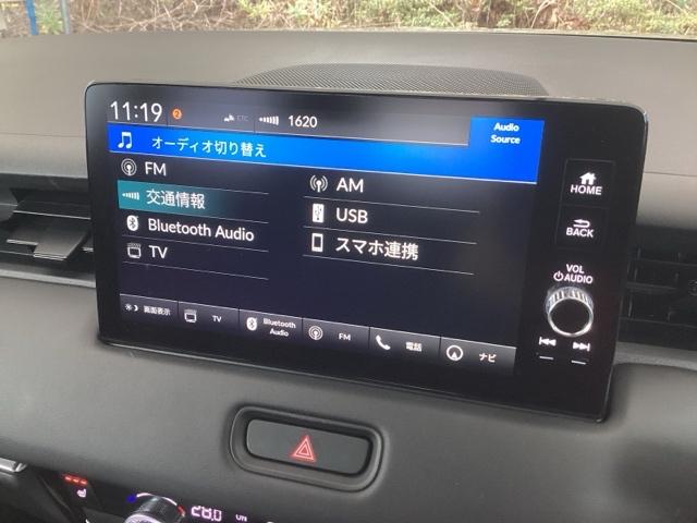 ヴェゼル ｅ：ＨＥＶＺ　純正ナビ　フルセグ　リアカメラ　地上デジタル　ＵＳＢ入力　ハンズフリーテールゲート　シートＨ　サイドエアＢ　サイドカメラ　パークセンサー　リヤカメラ　ＬＥＤヘットライト　ＥＳＣ　パワステ　ＡＡＣ（11枚目）