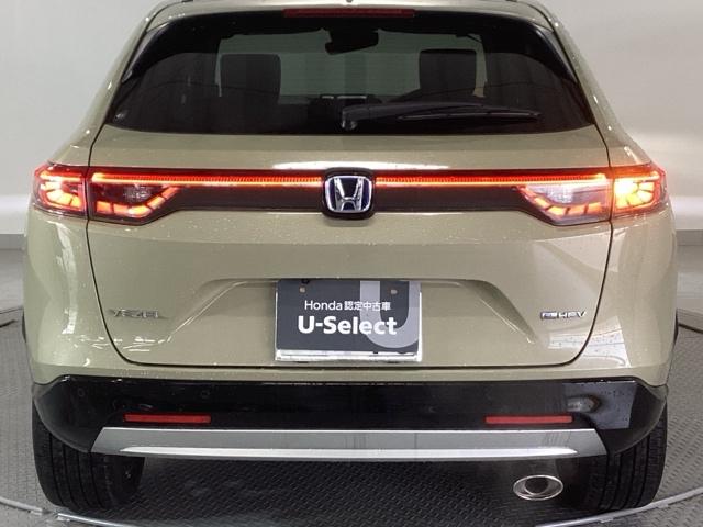 ヴェゼル ｅ：ＨＥＶＺ　純正ナビ　フルセグ　リアカメラ　地上デジタル　ＵＳＢ入力　ハンズフリーテールゲート　シートＨ　サイドエアＢ　サイドカメラ　パークセンサー　リヤカメラ　ＬＥＤヘットライト　ＥＳＣ　パワステ　ＡＡＣ（31枚目）