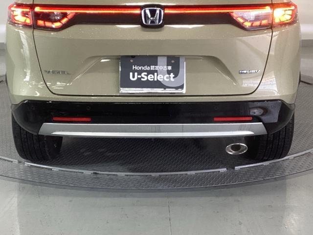 ヴェゼル ｅ：ＨＥＶＺ　純正ナビ　フルセグ　リアカメラ　地上デジタル　ＵＳＢ入力　ハンズフリーテールゲート　シートＨ　サイドエアＢ　サイドカメラ　パークセンサー　リヤカメラ　ＬＥＤヘットライト　ＥＳＣ　パワステ　ＡＡＣ（32枚目）