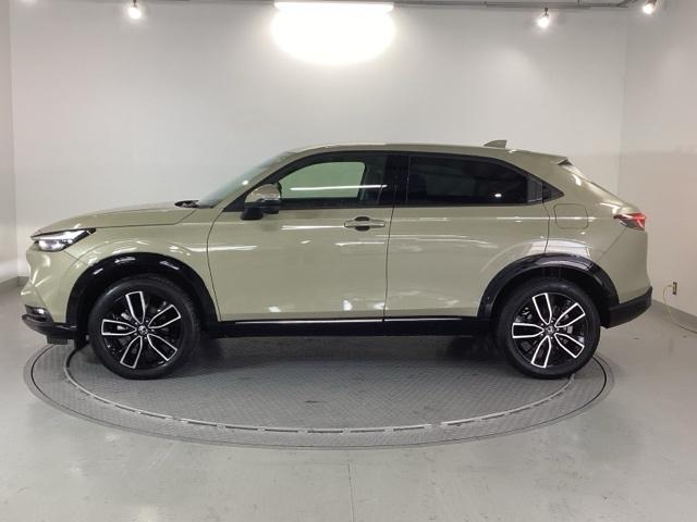 ヴェゼル ｅ：ＨＥＶＺ　純正ナビ　フルセグ　リアカメラ　地上デジタル　ＵＳＢ入力　ハンズフリーテールゲート　シートＨ　サイドエアＢ　サイドカメラ　パークセンサー　リヤカメラ　ＬＥＤヘットライト　ＥＳＣ　パワステ　ＡＡＣ（34枚目）