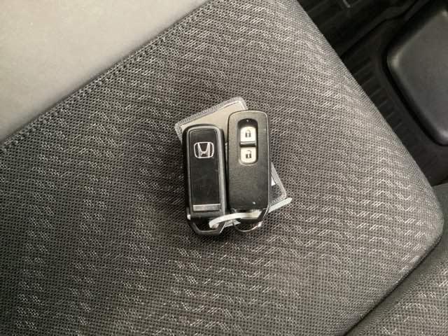 �X�}�[�g�L�[�̓o�b�O�Ȃǂɂ��܂����܂܃{�^������ŃG���W���̎n���E��~���ł��đ�ϕ֗��ł��B