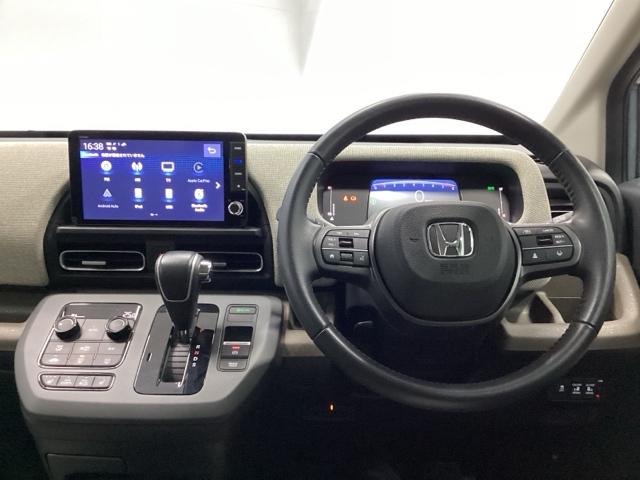 ��ɂȂ��ފ��o�̃X�e�A�����O�ł��B�����S�n�A�f�U�C�����A���쐫�ɂ���������A�C�e���ł��B