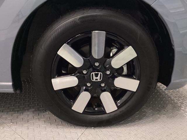 �����������y�A���~�z�C�[���z�𗚂��Ă��܂��̂ŁA�������������܂��Ă��܂��ˁB