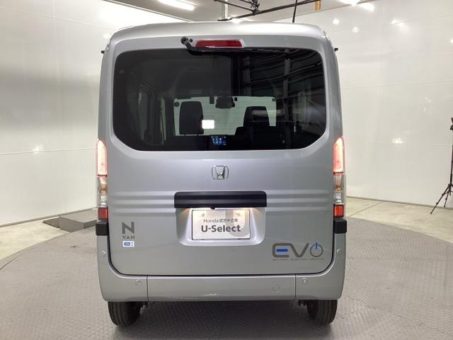 ���ꂪ�t�����₷�������K���X�ɂ̓������C�p�[���t���Ă��܂��B�t�����g�̃��C�p�[���n�m�̎��̓V�t�g���o�[�����o�[�X�ɓ����ƃ������C�p�[�������N���č쓮�A�N�����[�Ȏ��E���ۂĂ܂��B