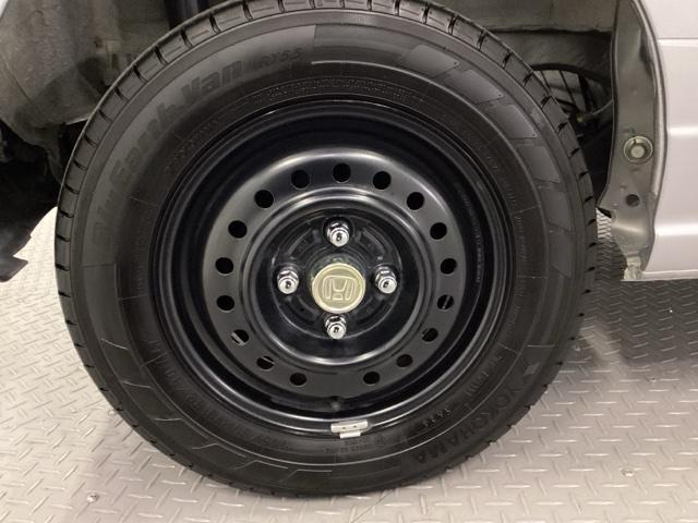 �X�`�[���z�C�[���͂��ꂢ�ɃN���[�j���O����Ă��܂�