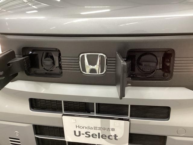 �^�]�ȑ��ɕ��ʏ[�d�A����ȑ��ɋ}���[�d�|�[�g���t���Ă��܂��B