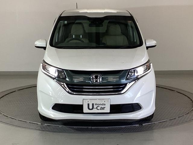 フリードハイブリッド ハイブリッド・Ｇホンダセンシング　メモリーナビ　ドラレコ　ＥＴＣ　リアカメラ　クルーズＣ　ブレーキサポート　ＬＥＤヘットライト　ナビ＆ＴＶ　Ｗエアバック　バックモニタ　アイストップ　地デジフルセグ　キーレス　ドライブレコ　３列　ＡＢＳ（6枚目）