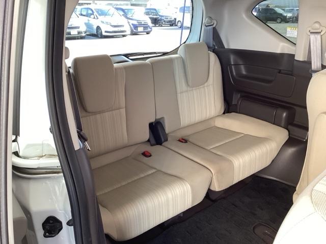 フリードハイブリッド ハイブリッド・Ｇホンダセンシング　メモリーナビ　ドラレコ　ＥＴＣ　リアカメラ　クルーズＣ　ブレーキサポート　ＬＥＤヘットライト　ナビ＆ＴＶ　Ｗエアバック　バックモニタ　アイストップ　地デジフルセグ　キーレス　ドライブレコ　３列　ＡＢＳ（18枚目）