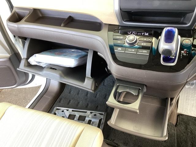 フリードハイブリッド ハイブリッド・Ｇホンダセンシング　メモリーナビ　ドラレコ　ＥＴＣ　リアカメラ　クルーズＣ　ブレーキサポート　ＬＥＤヘットライト　ナビ＆ＴＶ　Ｗエアバック　バックモニタ　アイストップ　地デジフルセグ　キーレス　ドライブレコ　３列　ＡＢＳ（40枚目）