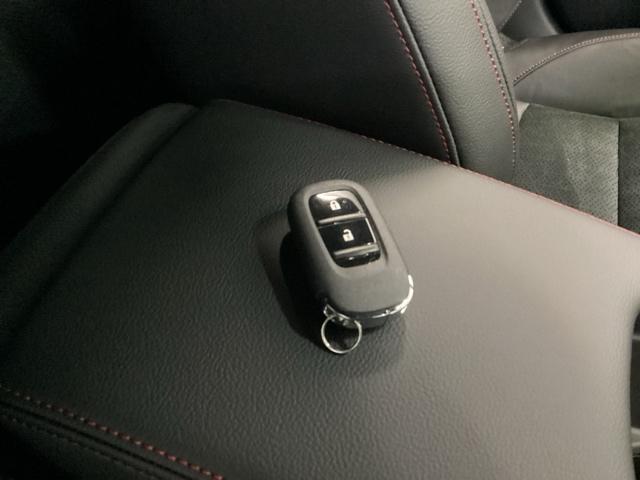 �X�}�[�g�L�[�͉ו��������Ă��鎞�ł��A�L�[�����o�����h�A�̎{���E�J�����ł��܂��B