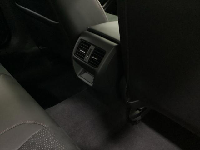 ���A�ȃG�A�R���́A�㕔���Ȃ̉��K�������コ���܂��B