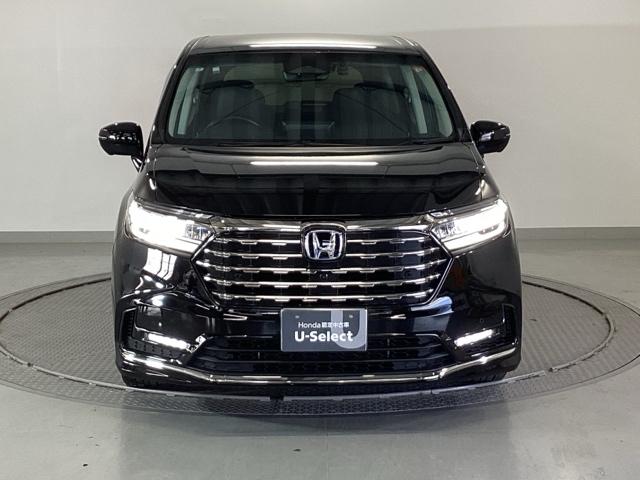 オデッセイハイブリッド ｅ：ＨＥＶアブソルート・ＥＸ　純正メモリナビ　本革パワーシート　ＥＴＣ　ＣＭＢＳ　クルーズコントロール　ＶＳＡ　ＤＶＤ　フルオートエアコン　地デジフルセグ　Ｐセンサー　ＬＥＤヘッドランプ　ＵＳＢ　サイドカメラ　本革シート　ＡＢＳ（6枚目）