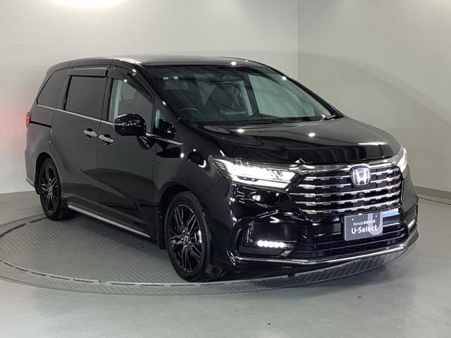 オデッセイハイブリッド ｅ：ＨＥＶアブソルート・ＥＸ　純正メモリナビ　本革パワーシート　ＥＴＣ　ＣＭＢＳ　クルーズコントロール　ＶＳＡ　ＤＶＤ　フルオートエアコン　地デジフルセグ　Ｐセンサー　ＬＥＤヘッドランプ　ＵＳＢ　サイドカメラ　本革シート　ＡＢＳ（7枚目）