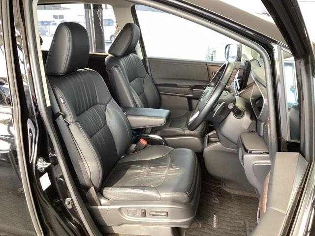 オデッセイハイブリッド ｅ：ＨＥＶアブソルート・ＥＸ　純正メモリナビ　本革パワーシート　ＥＴＣ　ＣＭＢＳ　クルーズコントロール　ＶＳＡ　ＤＶＤ　フルオートエアコン　地デジフルセグ　Ｐセンサー　ＬＥＤヘッドランプ　ＵＳＢ　サイドカメラ　本革シート　ＡＢＳ（16枚目）