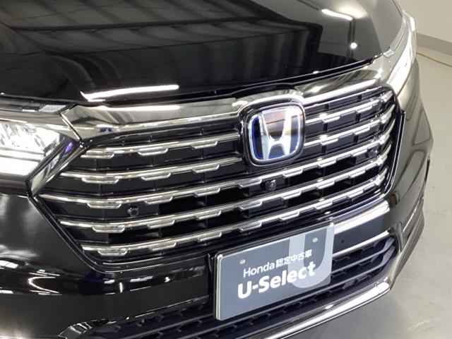 オデッセイハイブリッド ｅ：ＨＥＶアブソルート・ＥＸ　純正メモリナビ　本革パワーシート　ＥＴＣ　ＣＭＢＳ　クルーズコントロール　ＶＳＡ　ＤＶＤ　フルオートエアコン　地デジフルセグ　Ｐセンサー　ＬＥＤヘッドランプ　ＵＳＢ　サイドカメラ　本革シート　ＡＢＳ（24枚目）