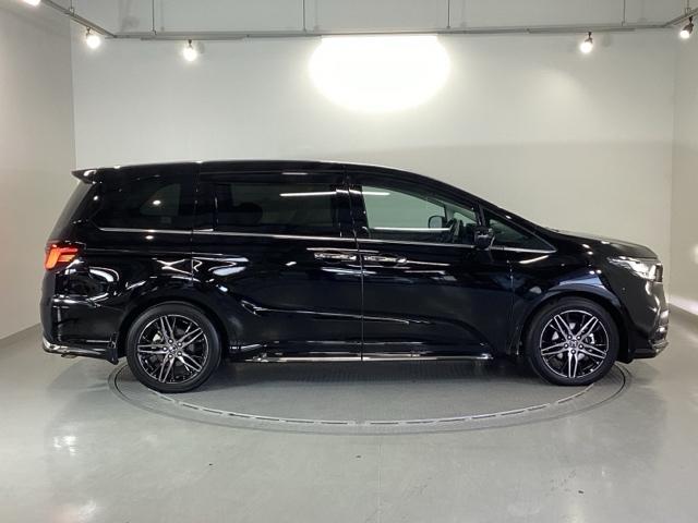 オデッセイハイブリッド ｅ：ＨＥＶアブソルート・ＥＸ　純正メモリナビ　本革パワーシート　ＥＴＣ　ＣＭＢＳ　クルーズコントロール　ＶＳＡ　ＤＶＤ　フルオートエアコン　地デジフルセグ　Ｐセンサー　ＬＥＤヘッドランプ　ＵＳＢ　サイドカメラ　本革シート　ＡＢＳ（33枚目）