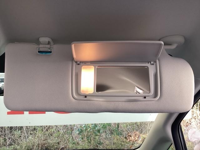 オデッセイハイブリッド ｅ：ＨＥＶアブソルート・ＥＸ　純正メモリナビ　本革パワーシート　ＥＴＣ　ＣＭＢＳ　クルーズコントロール　ＶＳＡ　ＤＶＤ　フルオートエアコン　地デジフルセグ　Ｐセンサー　ＬＥＤヘッドランプ　ＵＳＢ　サイドカメラ　本革シート　ＡＢＳ（47枚目）