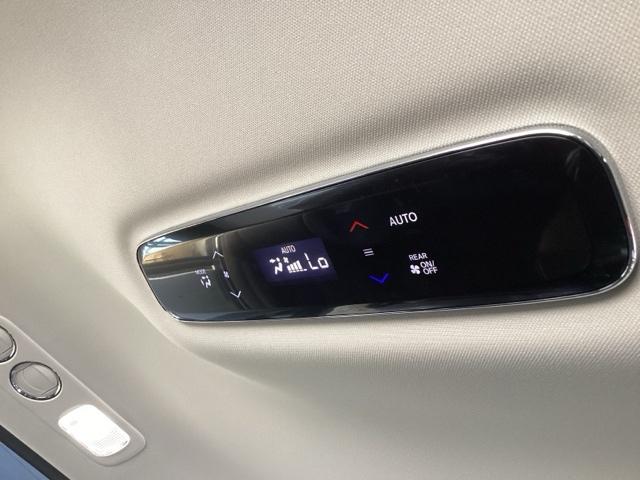 オデッセイハイブリッド ｅ：ＨＥＶアブソルート・ＥＸ　純正メモリナビ　本革パワーシート　ＥＴＣ　ＣＭＢＳ　クルーズコントロール　ＶＳＡ　ＤＶＤ　フルオートエアコン　地デジフルセグ　Ｐセンサー　ＬＥＤヘッドランプ　ＵＳＢ　サイドカメラ　本革シート　ＡＢＳ（58枚目）