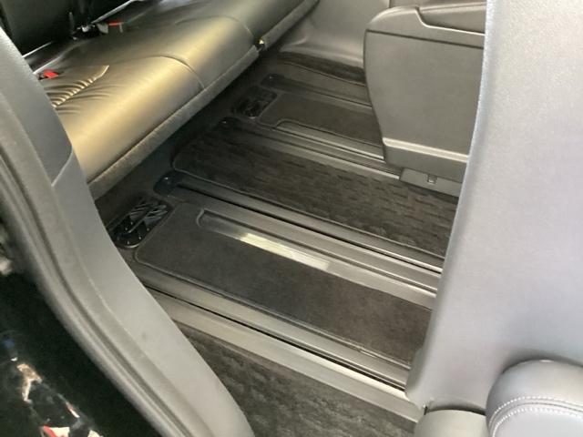 オデッセイハイブリッド ｅ：ＨＥＶアブソルート・ＥＸ　純正メモリナビ　本革パワーシート　ＥＴＣ　ＣＭＢＳ　クルーズコントロール　ＶＳＡ　ＤＶＤ　フルオートエアコン　地デジフルセグ　Ｐセンサー　ＬＥＤヘッドランプ　ＵＳＢ　サイドカメラ　本革シート　ＡＢＳ（63枚目）