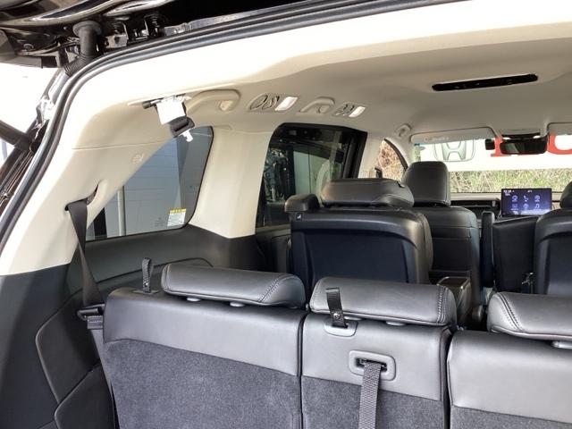 オデッセイハイブリッド ｅ：ＨＥＶアブソルート・ＥＸ　純正メモリナビ　本革パワーシート　ＥＴＣ　ＣＭＢＳ　クルーズコントロール　ＶＳＡ　ＤＶＤ　フルオートエアコン　地デジフルセグ　Ｐセンサー　ＬＥＤヘッドランプ　ＵＳＢ　サイドカメラ　本革シート　ＡＢＳ（64枚目）