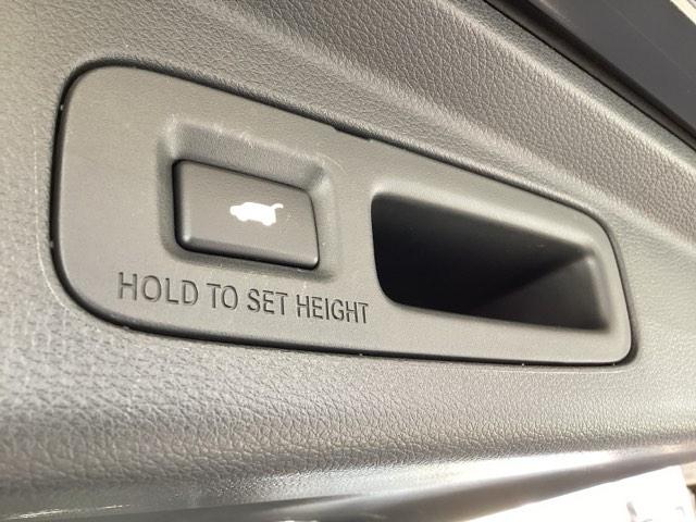 オデッセイハイブリッド ｅ：ＨＥＶアブソルート・ＥＸ　純正メモリナビ　本革パワーシート　ＥＴＣ　ＣＭＢＳ　クルーズコントロール　ＶＳＡ　ＤＶＤ　フルオートエアコン　地デジフルセグ　Ｐセンサー　ＬＥＤヘッドランプ　ＵＳＢ　サイドカメラ　本革シート　ＡＢＳ（69枚目）