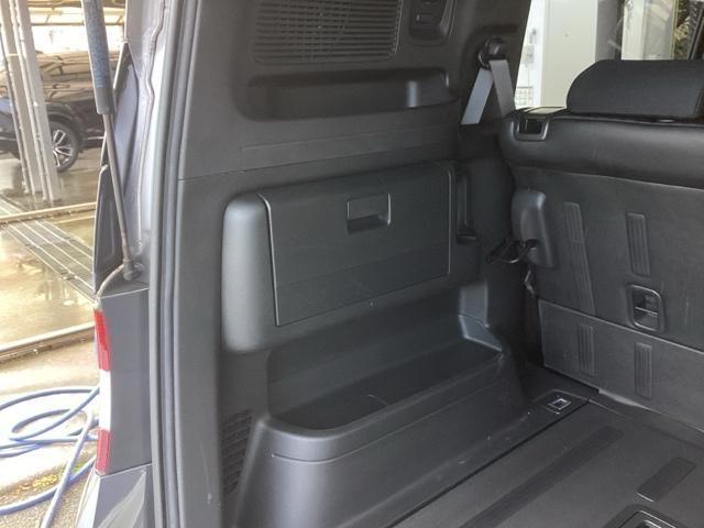 ���T�C�h�ɂ͂����ȏ��������[�ł���ǖʎ��[���������܂��B