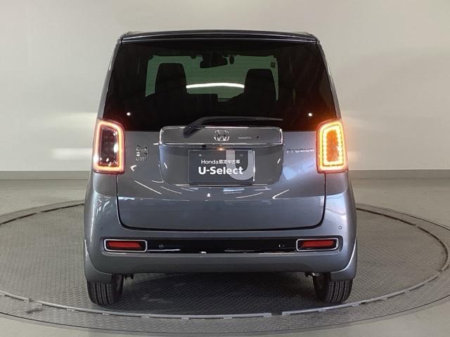 Ｎ－ＯＮＥ プレミアムツアラー　純正ナビ　フルセグ　リアカメラ　スマキー　リヤカメラ　横滑り防止　ＵＳＢポート　セキュリティアラーム　ＥＴＣ車載器　サイドＳＲＳ　パワーウィンドウ　シートヒータ　クルーズコントロール　ＬＥＤ　パワステ（9枚目）