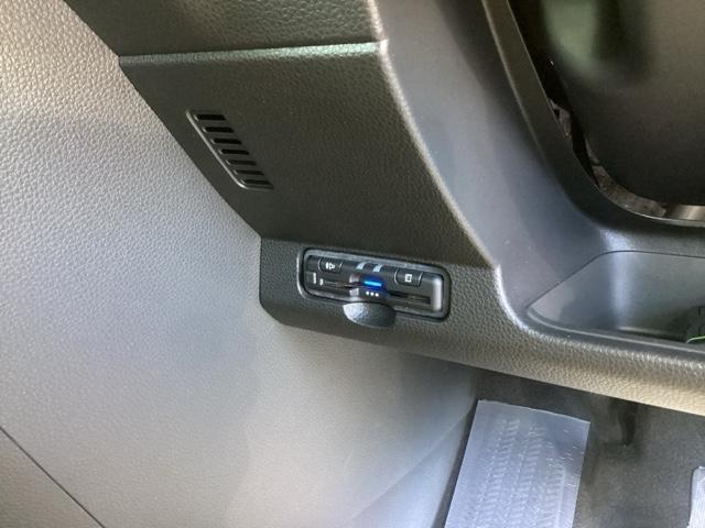 Ｎ－ＯＮＥ プレミアムツアラー　純正ナビ　フルセグ　リアカメラ　スマキー　リヤカメラ　横滑り防止　ＵＳＢポート　セキュリティアラーム　ＥＴＣ車載器　サイドＳＲＳ　パワーウィンドウ　シートヒータ　クルーズコントロール　ＬＥＤ　パワステ（17枚目）