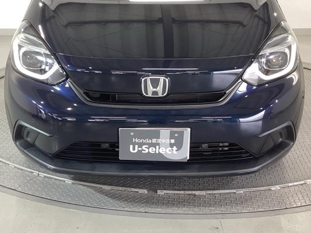 フィット ホーム　純正ナビ　フルセグ　リアカメラ　衝突軽減Ｂ　前後ソナー　横滑り防止装置　アイドリングストップ　ＥＴＣ車載器　ＵＳＢ　クルーズコントロール　オートエアコン　ＬＥＤヘッドライト　盗難防止装置　スマートキー（26枚目）