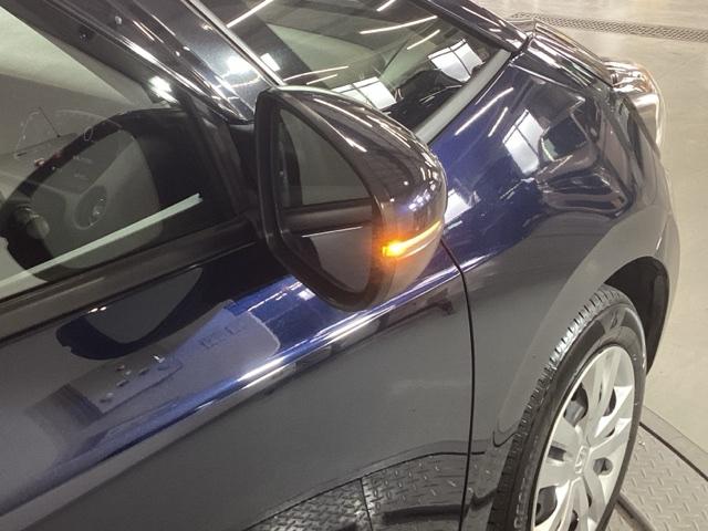 フィット ホーム　純正ナビ　フルセグ　リアカメラ　衝突軽減Ｂ　前後ソナー　横滑り防止装置　アイドリングストップ　ＥＴＣ車載器　ＵＳＢ　クルーズコントロール　オートエアコン　ＬＥＤヘッドライト　盗難防止装置　スマートキー（28枚目）