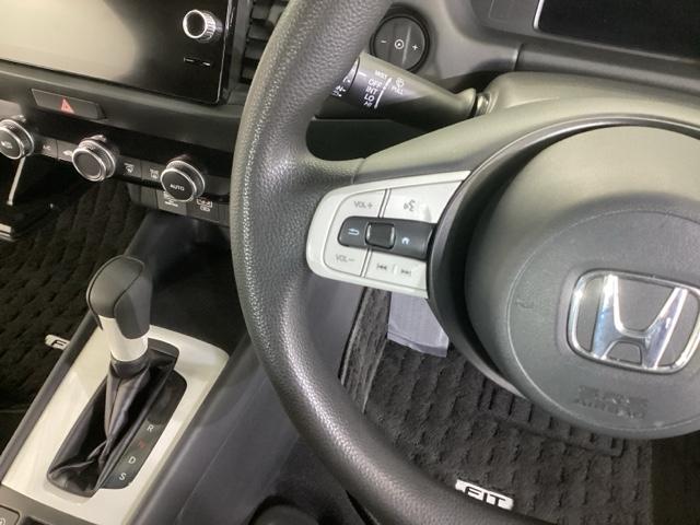 フィット ホーム　純正ナビ　フルセグ　リアカメラ　衝突軽減Ｂ　前後ソナー　横滑り防止装置　アイドリングストップ　ＥＴＣ車載器　ＵＳＢ　クルーズコントロール　オートエアコン　ＬＥＤヘッドライト　盗難防止装置　スマートキー（42枚目）