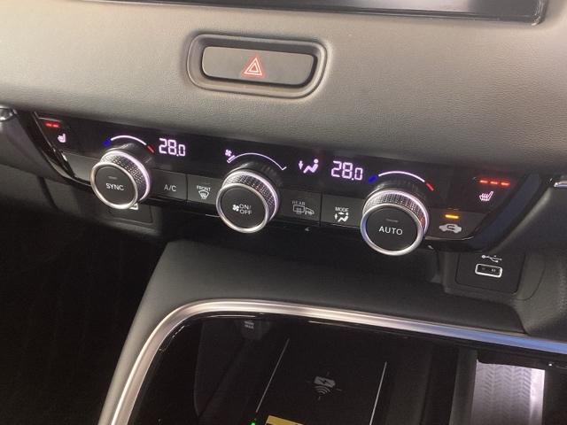 ヴェゼル e:HEVZ 純正ナビ フルセグ リアカメラ Sヒータ 電動テールゲート サイドエアバッグ 後カメラ 前後障害物センサー 横滑防止装置 エアコン LEDヘットライト パワステ USB接続 ナビTV サイドカメラ(13枚目)