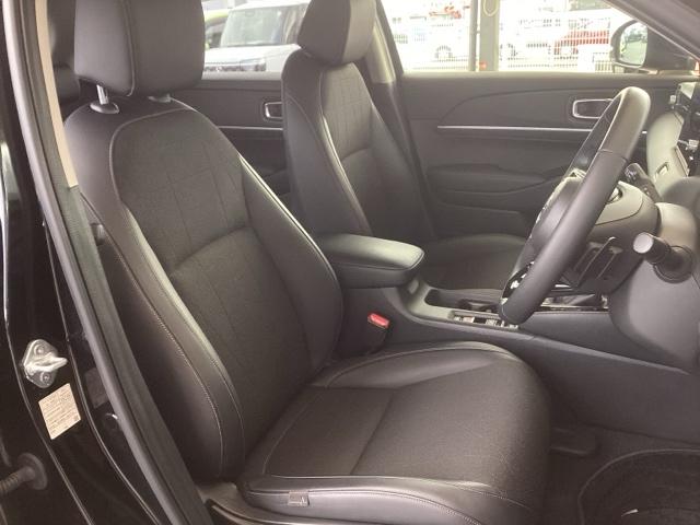 ヴェゼル e:HEVZ 純正ナビ フルセグ リアカメラ Sヒータ 電動テールゲート サイドエアバッグ 後カメラ 前後障害物センサー 横滑防止装置 エアコン LEDヘットライト パワステ USB接続 ナビTV サイドカメラ(19枚目)