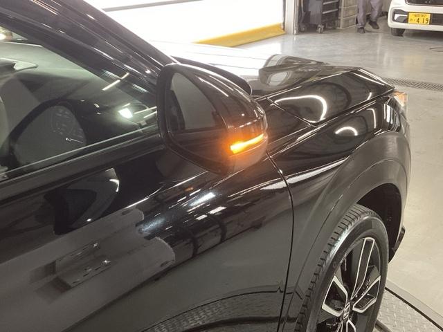 ヴェゼル e:HEVZ 純正ナビ フルセグ リアカメラ Sヒータ 電動テールゲート サイドエアバッグ 後カメラ 前後障害物センサー 横滑防止装置 エアコン LEDヘットライト パワステ USB接続 ナビTV サイドカメラ(31枚目)