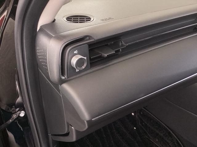 ヴェゼル e:HEVZ 純正ナビ フルセグ リアカメラ Sヒータ 電動テールゲート サイドエアバッグ 後カメラ 前後障害物センサー 横滑防止装置 エアコン LEDヘットライト パワステ USB接続 ナビTV サイドカメラ(42枚目)