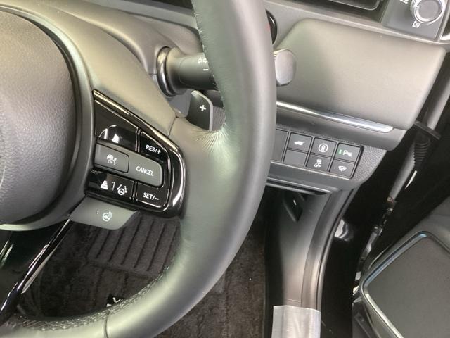 ヴェゼル e:HEVZ 純正ナビ フルセグ リアカメラ Sヒータ 電動テールゲート サイドエアバッグ 後カメラ 前後障害物センサー 横滑防止装置 エアコン LEDヘットライト パワステ USB接続 ナビTV サイドカメラ(45枚目)