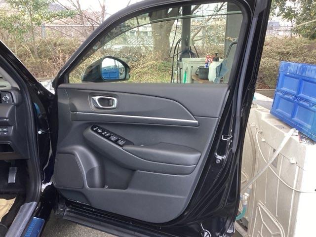 ヴェゼル e:HEVZ 純正ナビ フルセグ リアカメラ Sヒータ 電動テールゲート サイドエアバッグ 後カメラ 前後障害物センサー 横滑防止装置 エアコン LEDヘットライト パワステ USB接続 ナビTV サイドカメラ(50枚目)